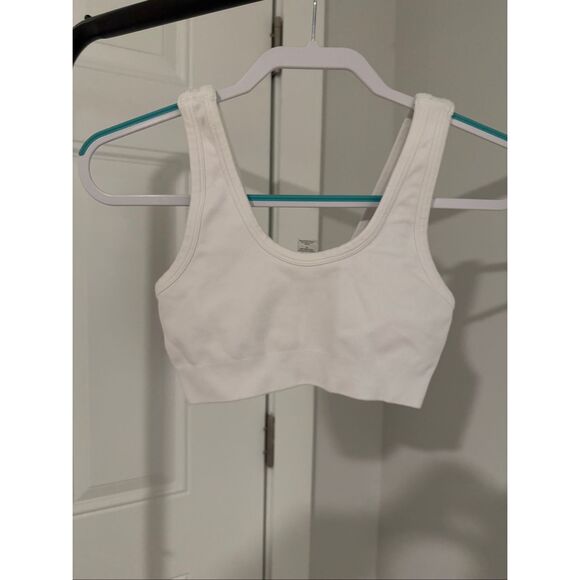 ALO YOGA Seamless Chosen Bra - Picture 2 of 3